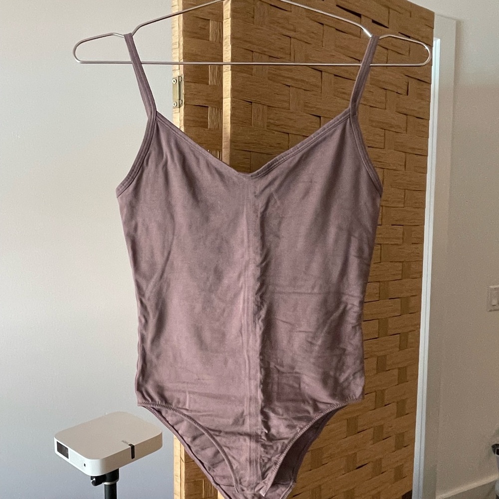 Everlane supima cami bodysuit, XXS, soft purple grey